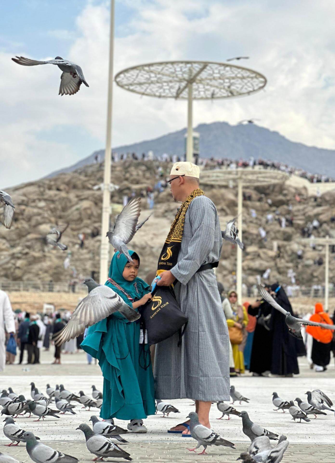 Travel haji khusu karawang