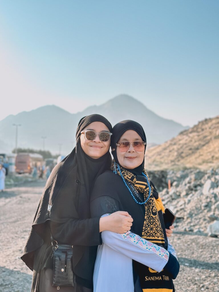 Travel Umroh, Travel Umroh Karawang, Travel Haji, Travel Haji Khusus, Tips Kesehatan Travel Umroh.